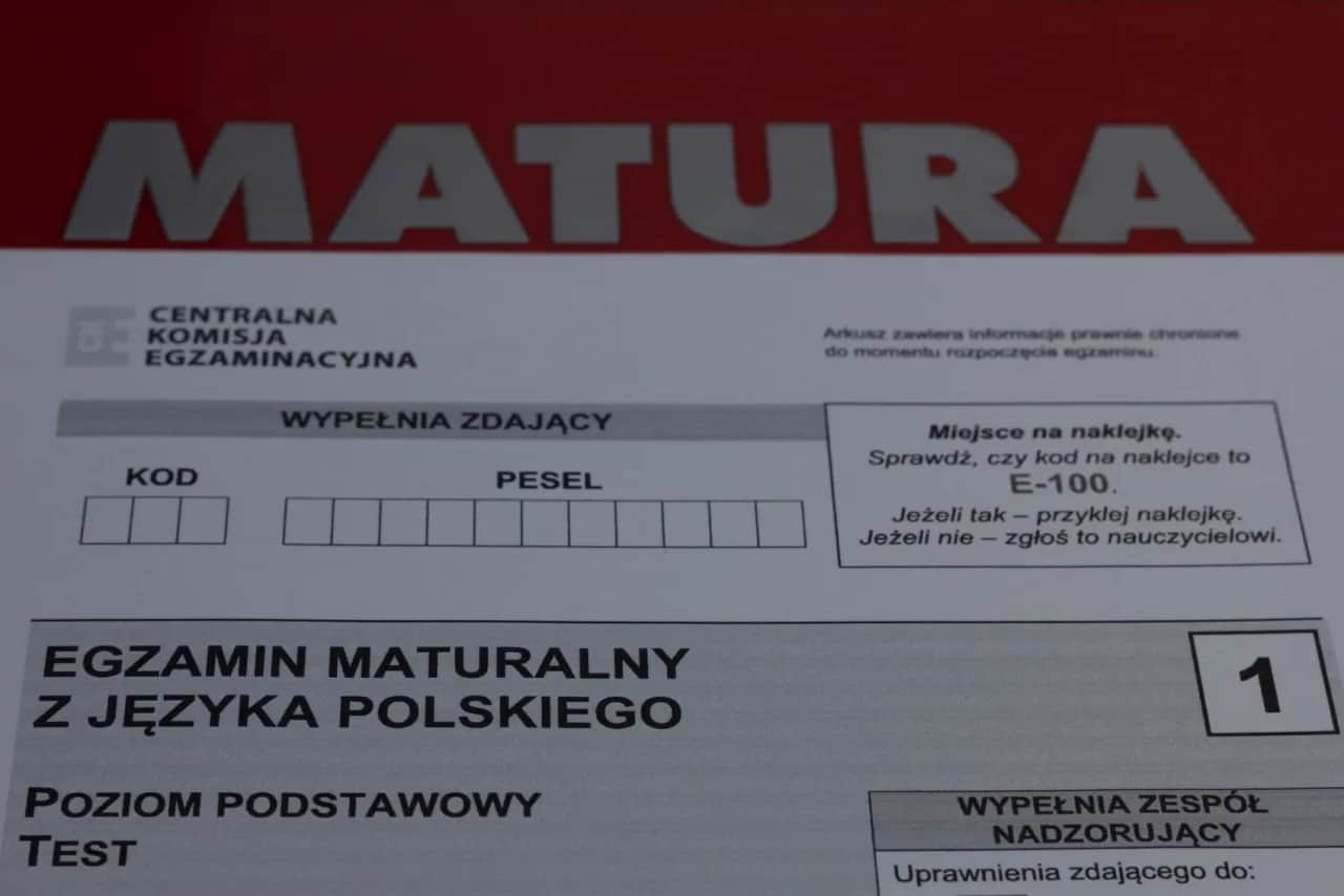 Co zabrać na maturę z matematyki? Lista CKE i porady